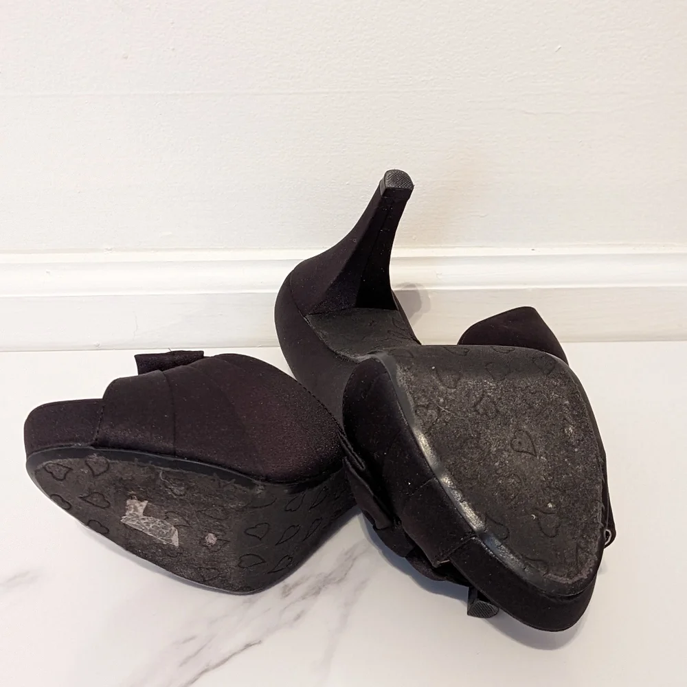 Black Bow Peep Toe Heels‎